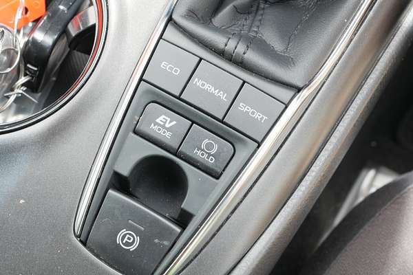 2024 Toyota Camry Ascent AXVH70R