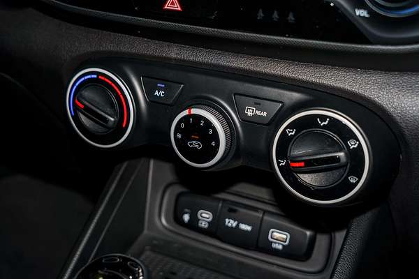 2024 Hyundai Venue Active QX.V5