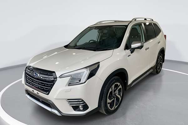 2023 Subaru Forester Hybrid S S5