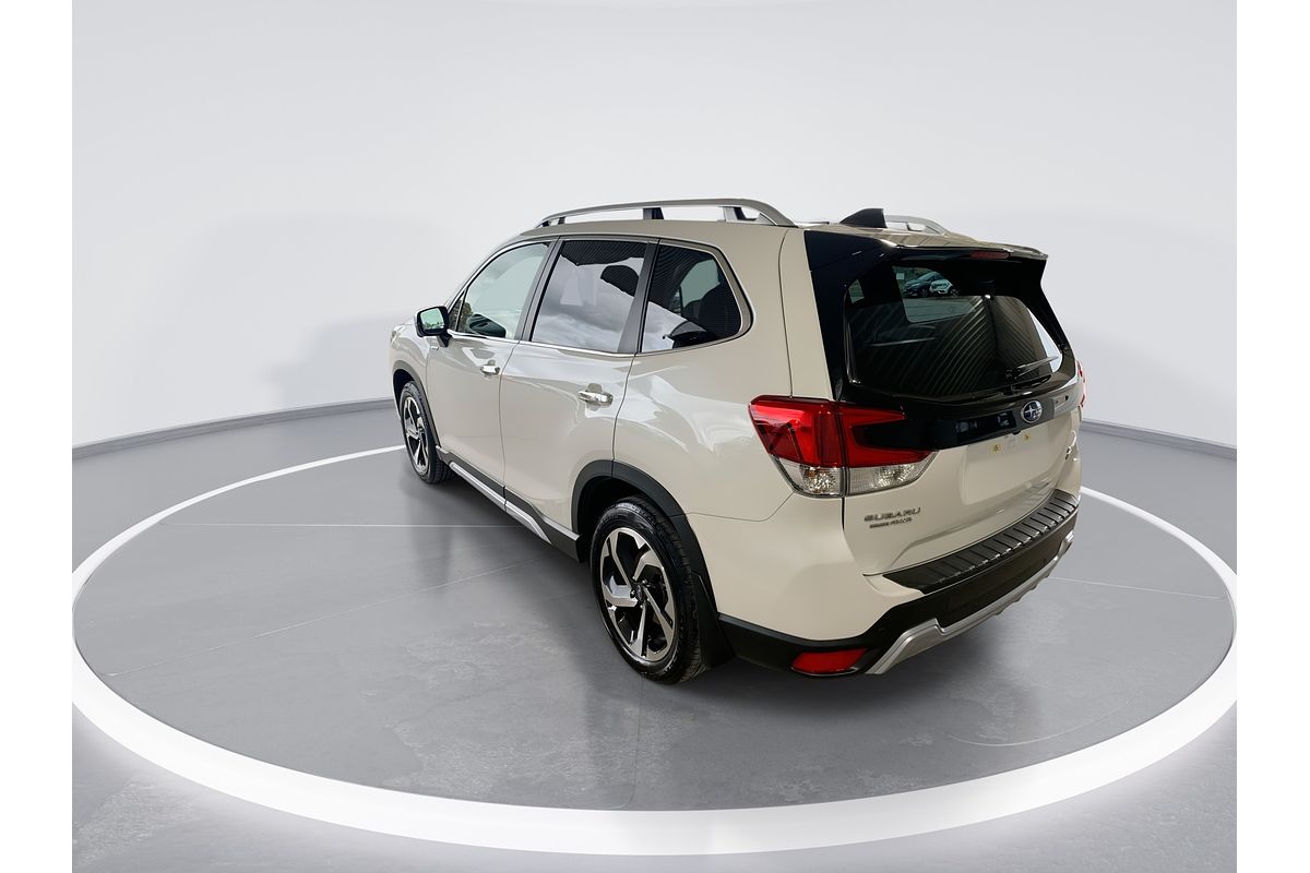 2023 Subaru Forester Hybrid S S5