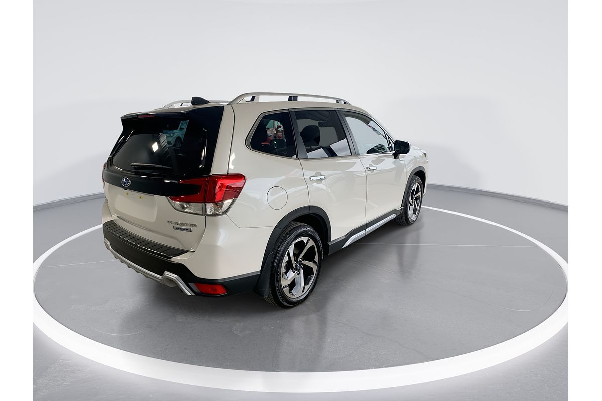 2023 Subaru Forester Hybrid S S5