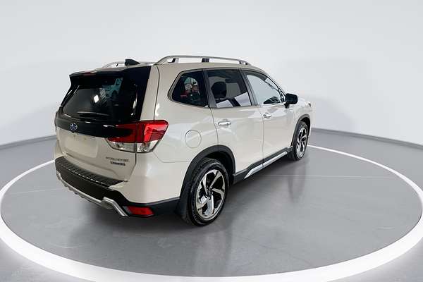 2023 Subaru Forester Hybrid S S5