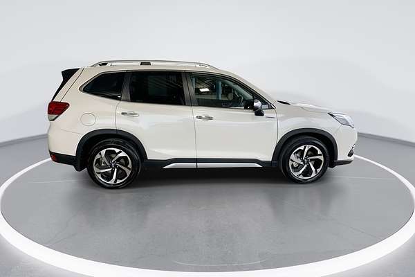 2023 Subaru Forester Hybrid S S5