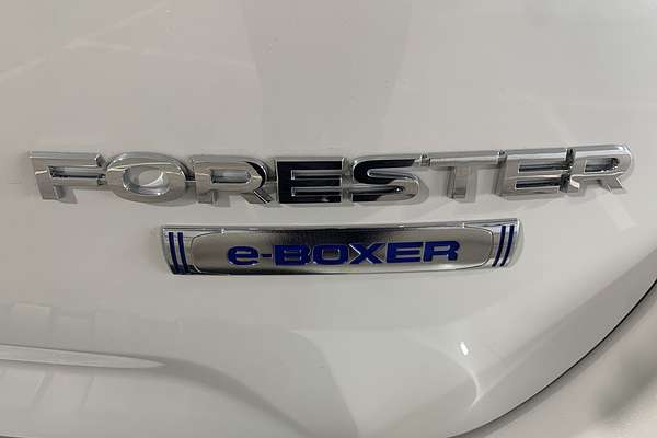 2023 Subaru Forester Hybrid S S5