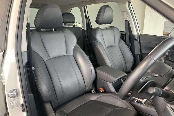 2023 Subaru Forester Hybrid S S5