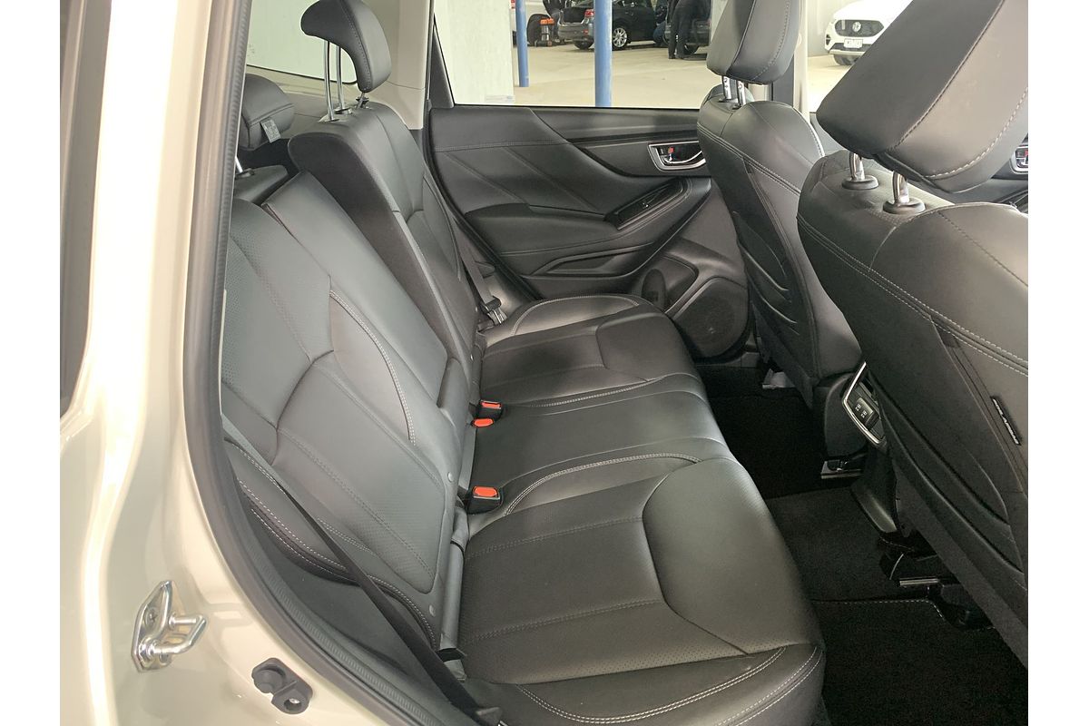 2023 Subaru Forester Hybrid S S5