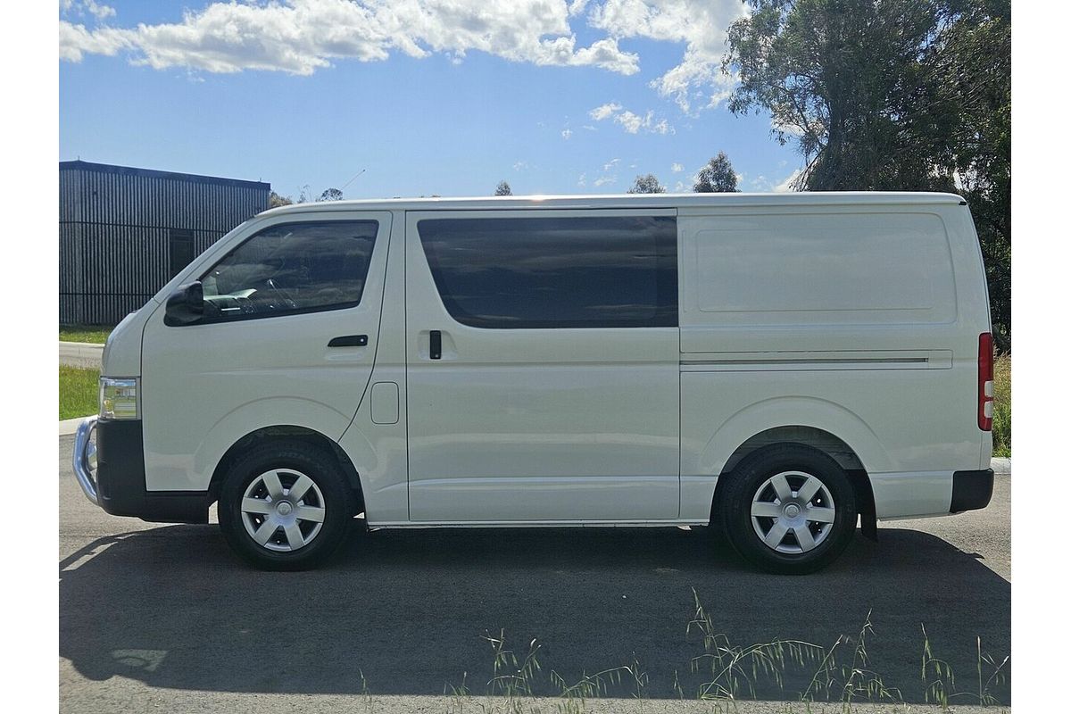2016 Toyota Hiace KDH201R LWB