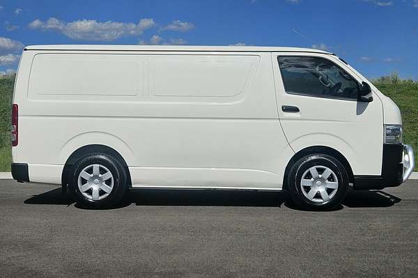 2016 Toyota Hiace KDH201R LWB