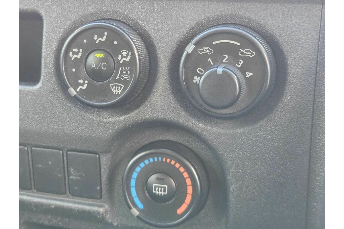 2016 Toyota Hiace KDH201R LWB