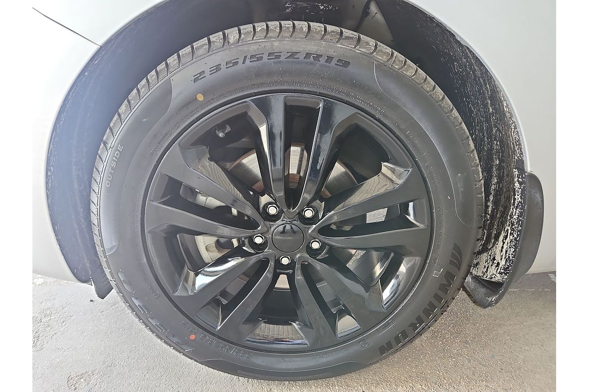 2017 Kia Carnival Platinum YP