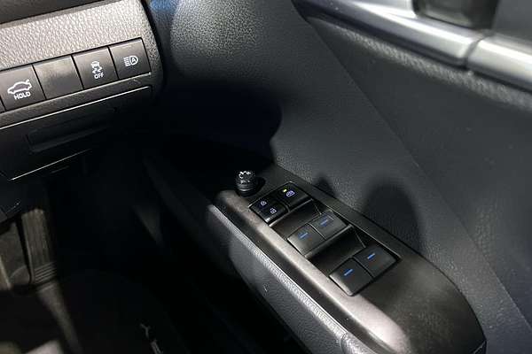 2024 Toyota Camry Ascent AXVH70R