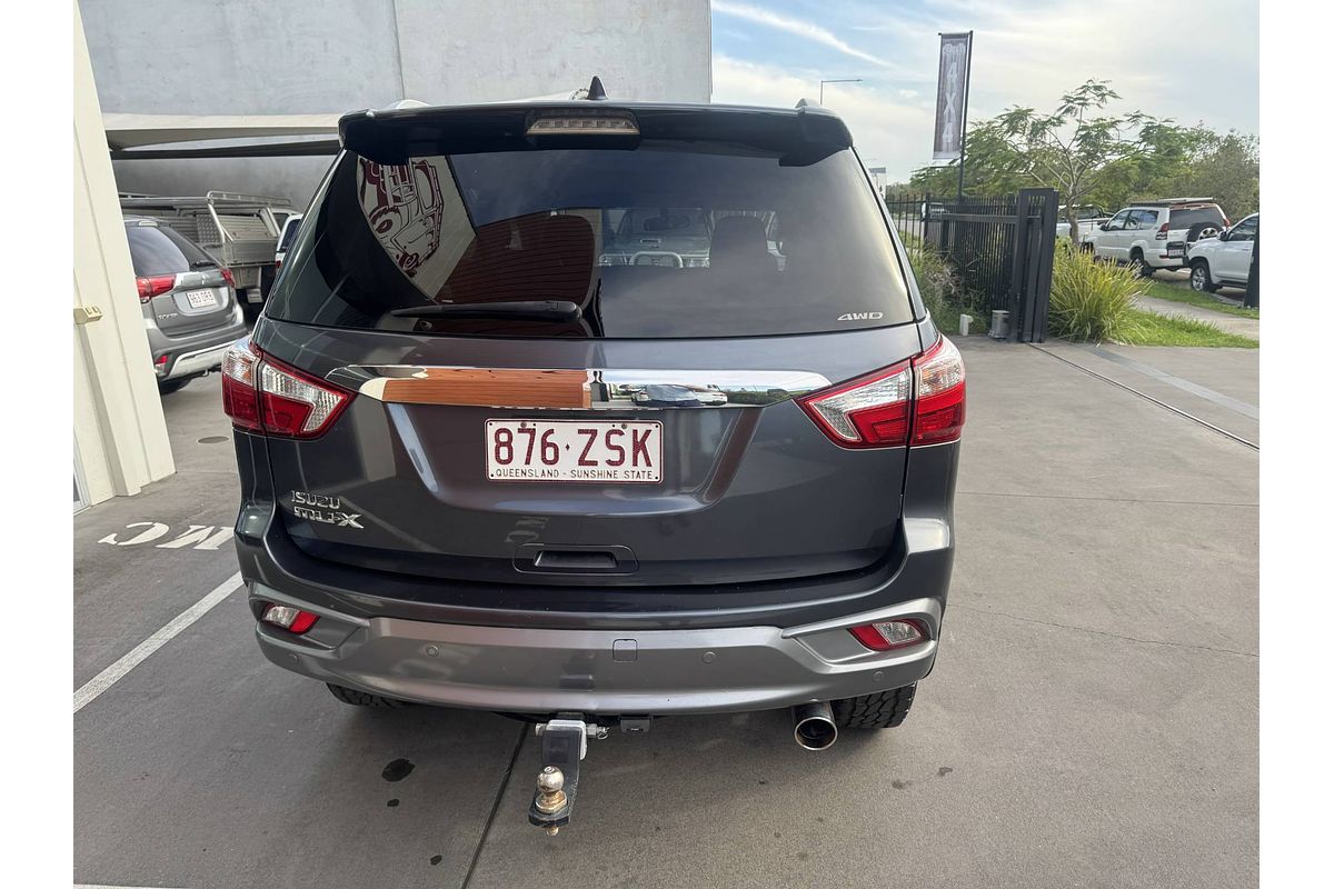 2020 Isuzu MU-X LS-T