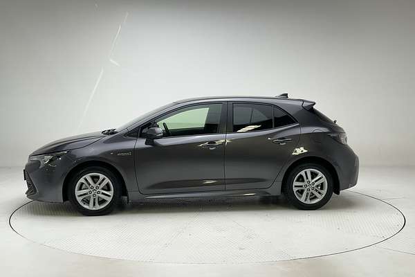 2020 Toyota Corolla SX Hybrid ZWE211R