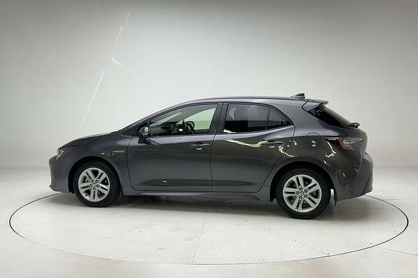 2020 Toyota Corolla SX Hybrid ZWE211R