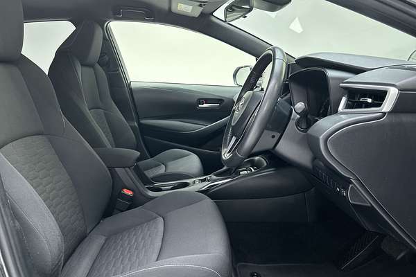 2020 Toyota Corolla SX Hybrid ZWE211R