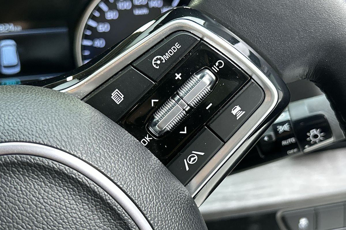 2023 Kia Carnival SLi KA4