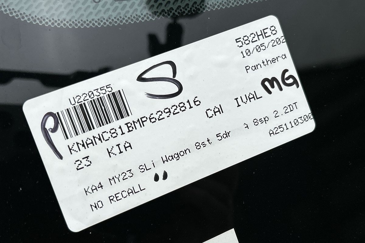 2023 Kia Carnival SLi KA4