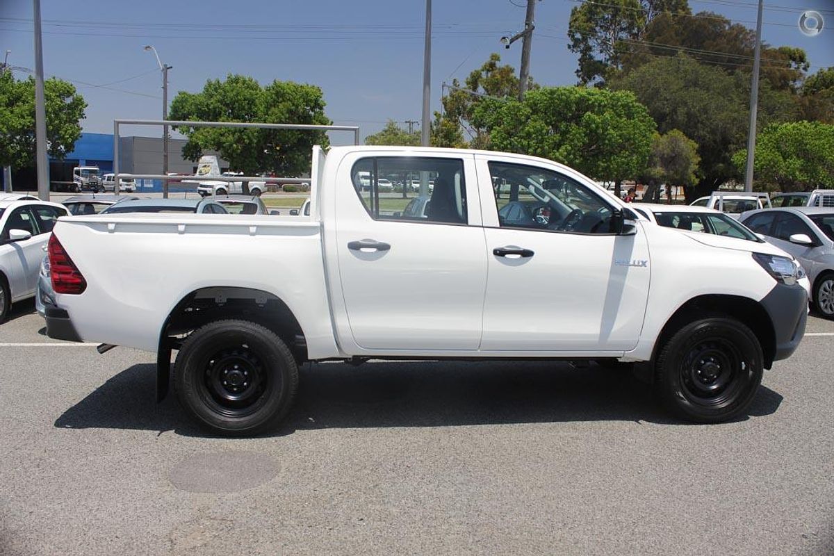 2017 Toyota Hilux Workmate GUN125R 4X4
