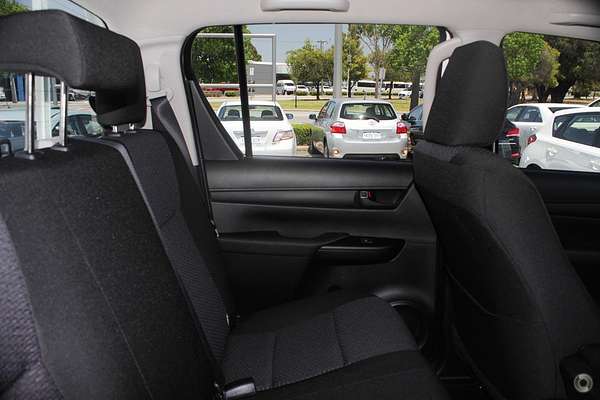 2017 Toyota Hilux Workmate GUN125R 4X4