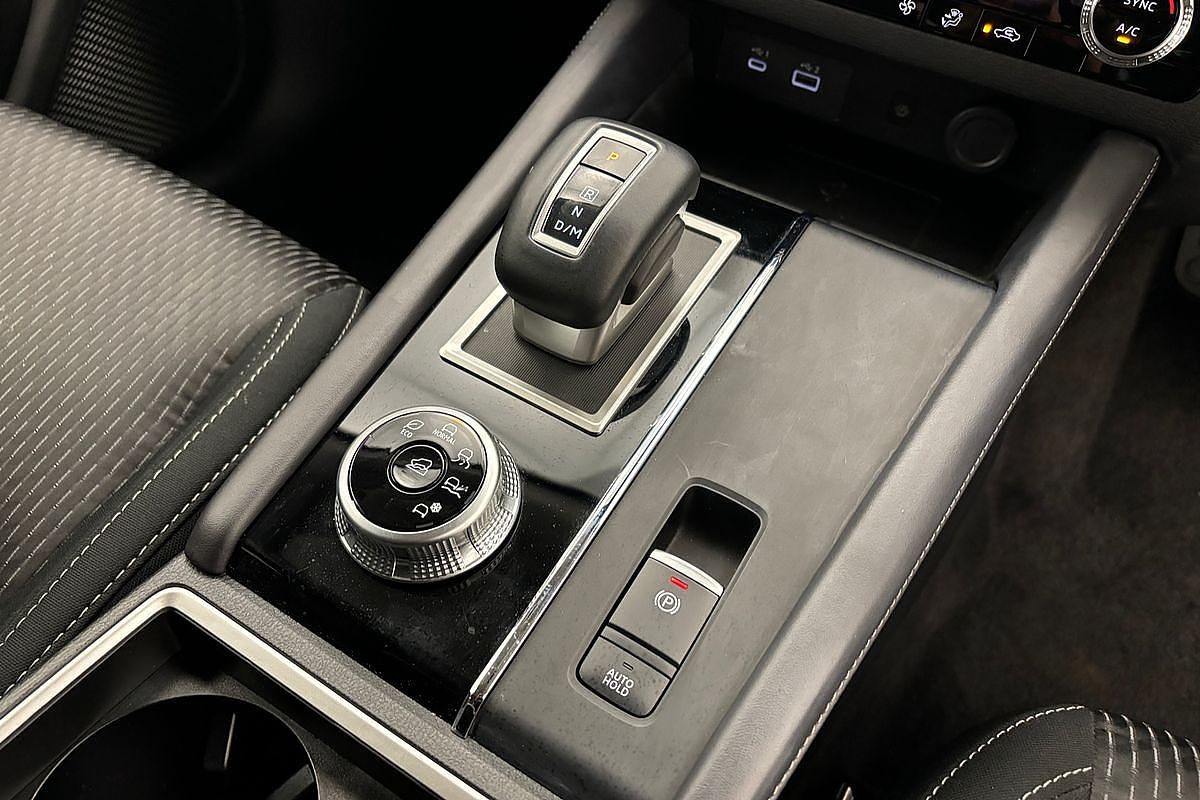 2024 Mitsubishi Outlander LS ZM