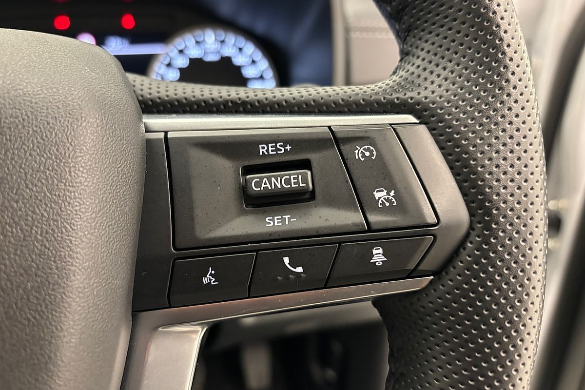 2024 Mitsubishi Outlander LS ZM