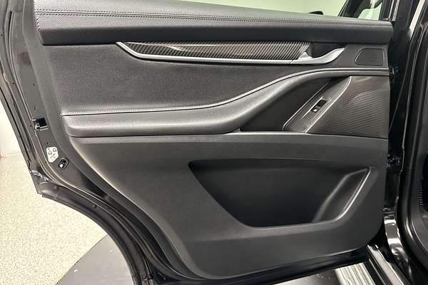 2023 LDV D90 Executive SV9A