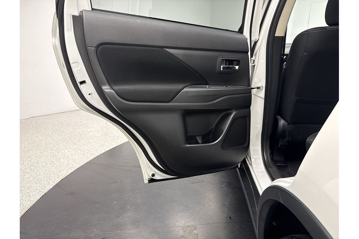 2016 Mitsubishi Outlander LS ZK