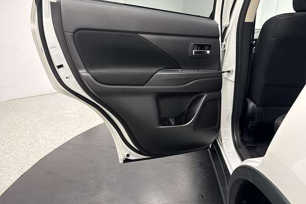 2016 Mitsubishi Outlander LS ZK