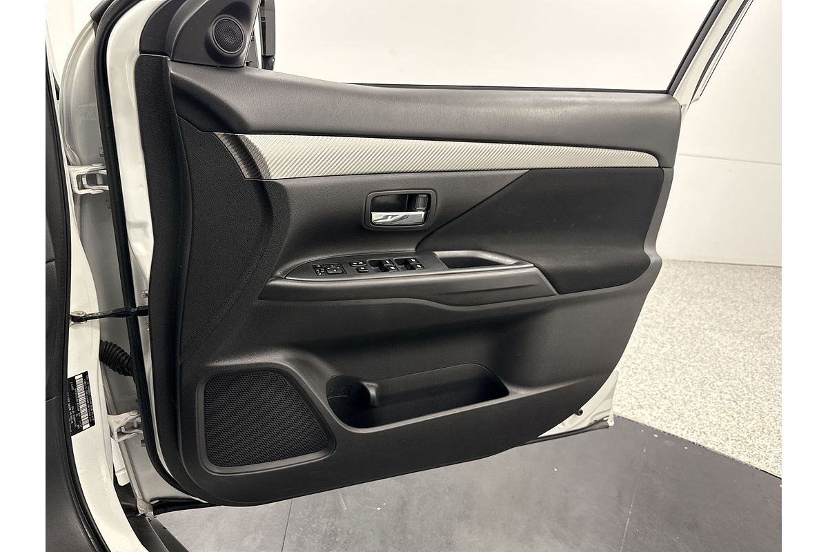 2016 Mitsubishi Outlander LS ZK