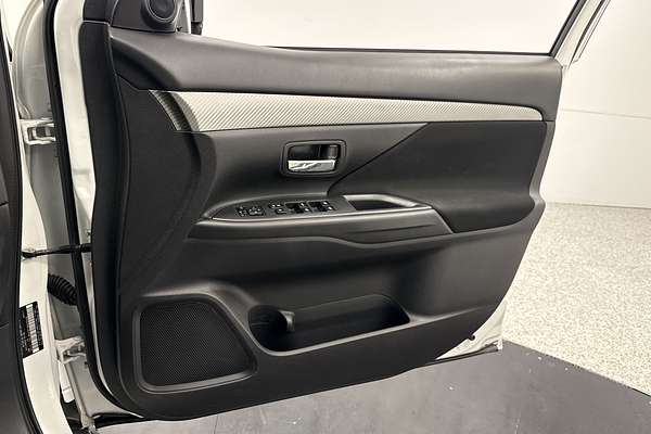 2016 Mitsubishi Outlander LS ZK