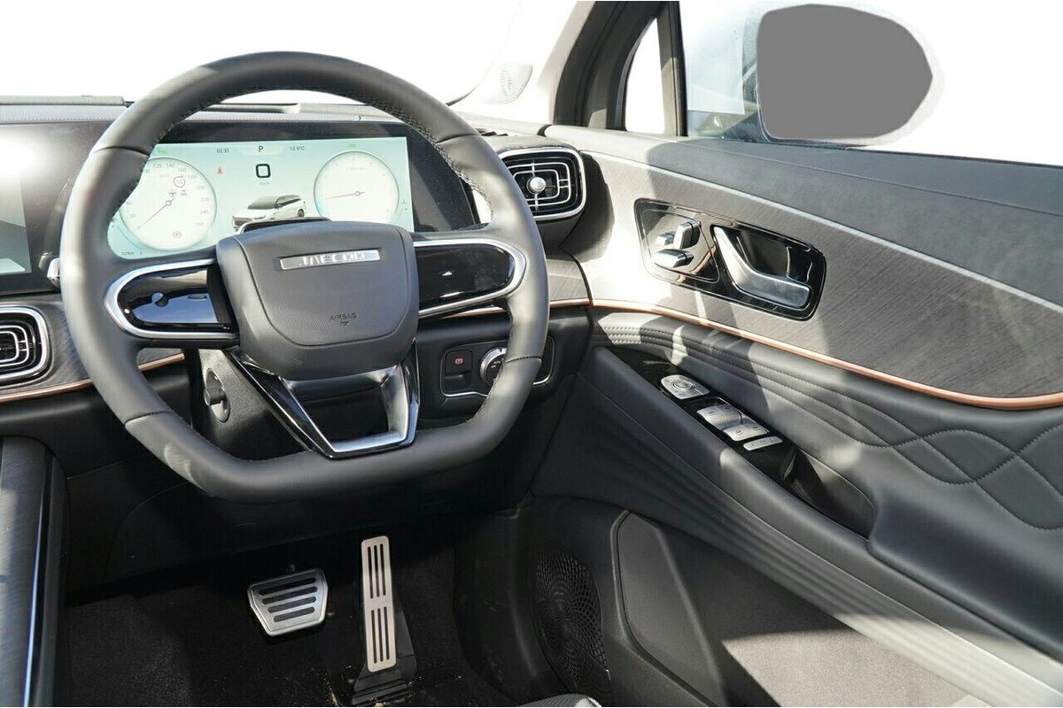 2025 Jaecoo J8 Track