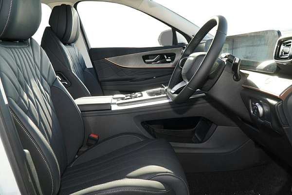 2025 Jaecoo J8 Track