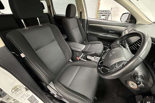 2016 Mitsubishi Outlander LS ZK