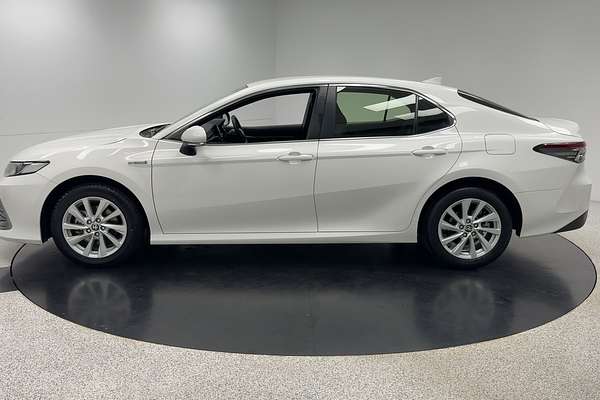 2024 Toyota Camry Ascent AXVH70R