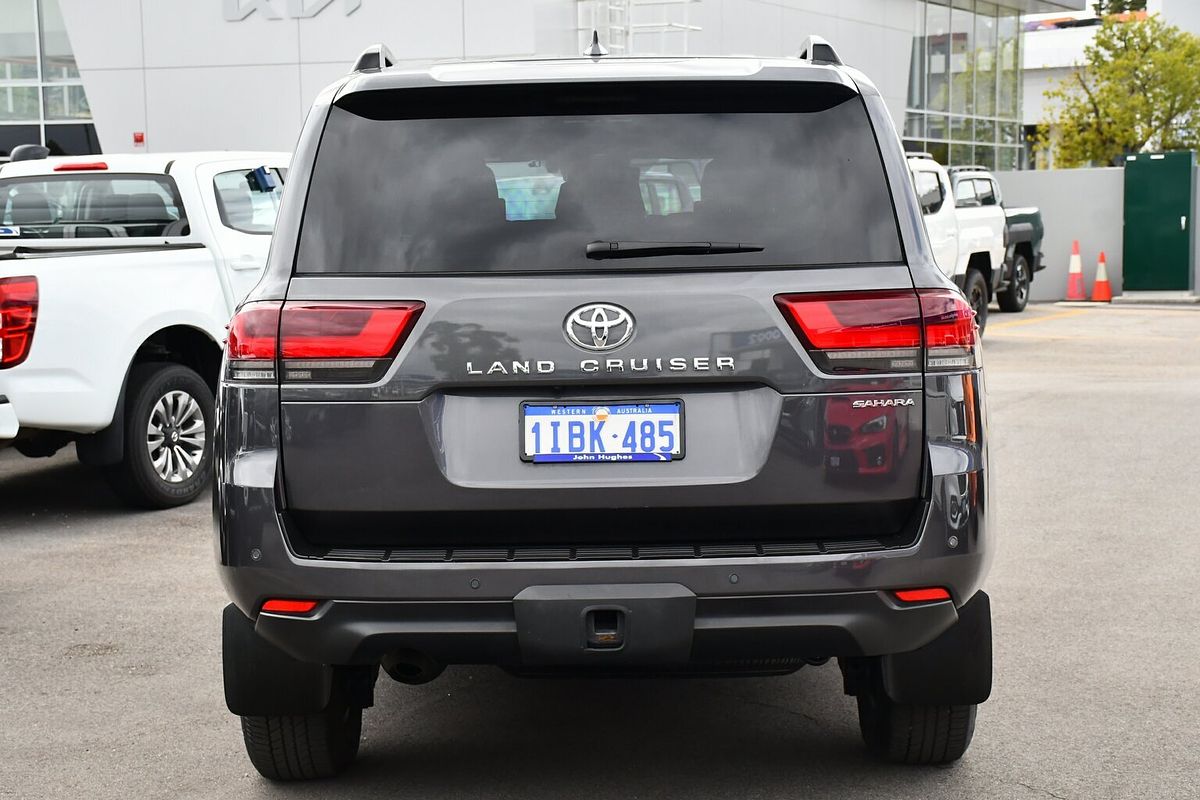 2023 Toyota Landcruiser Sahara FJA300R