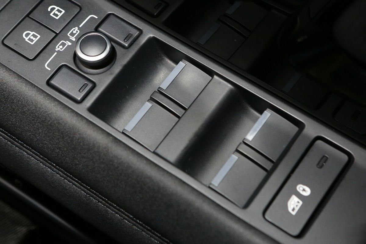 2022 Land Rover Range Rover Evoque P250 R-Dynamic SE L551