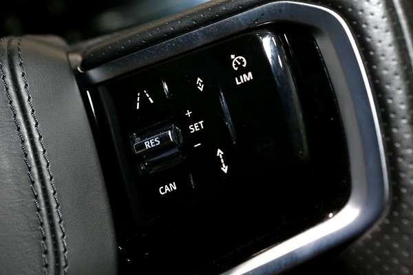 2022 Land Rover Range Rover Evoque P250 R-Dynamic SE L551