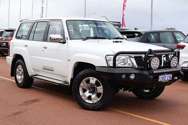 2010 Nissan Patrol ST GU 7