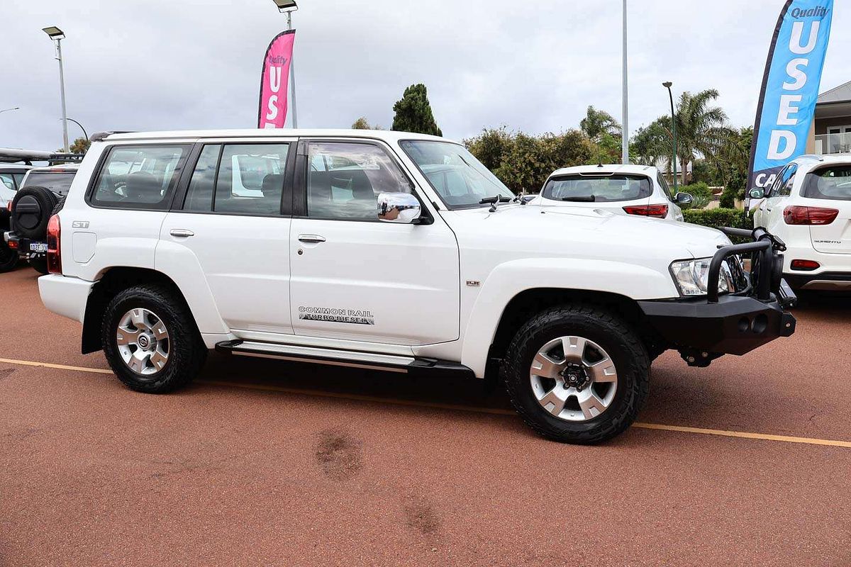 2010 Nissan Patrol ST GU 7