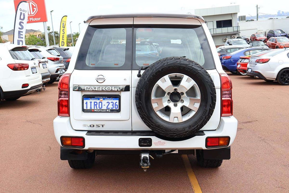 2010 Nissan Patrol ST GU 7