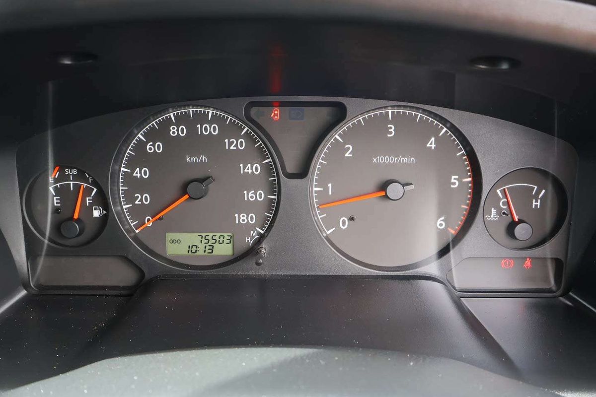 2010 Nissan Patrol ST GU 7