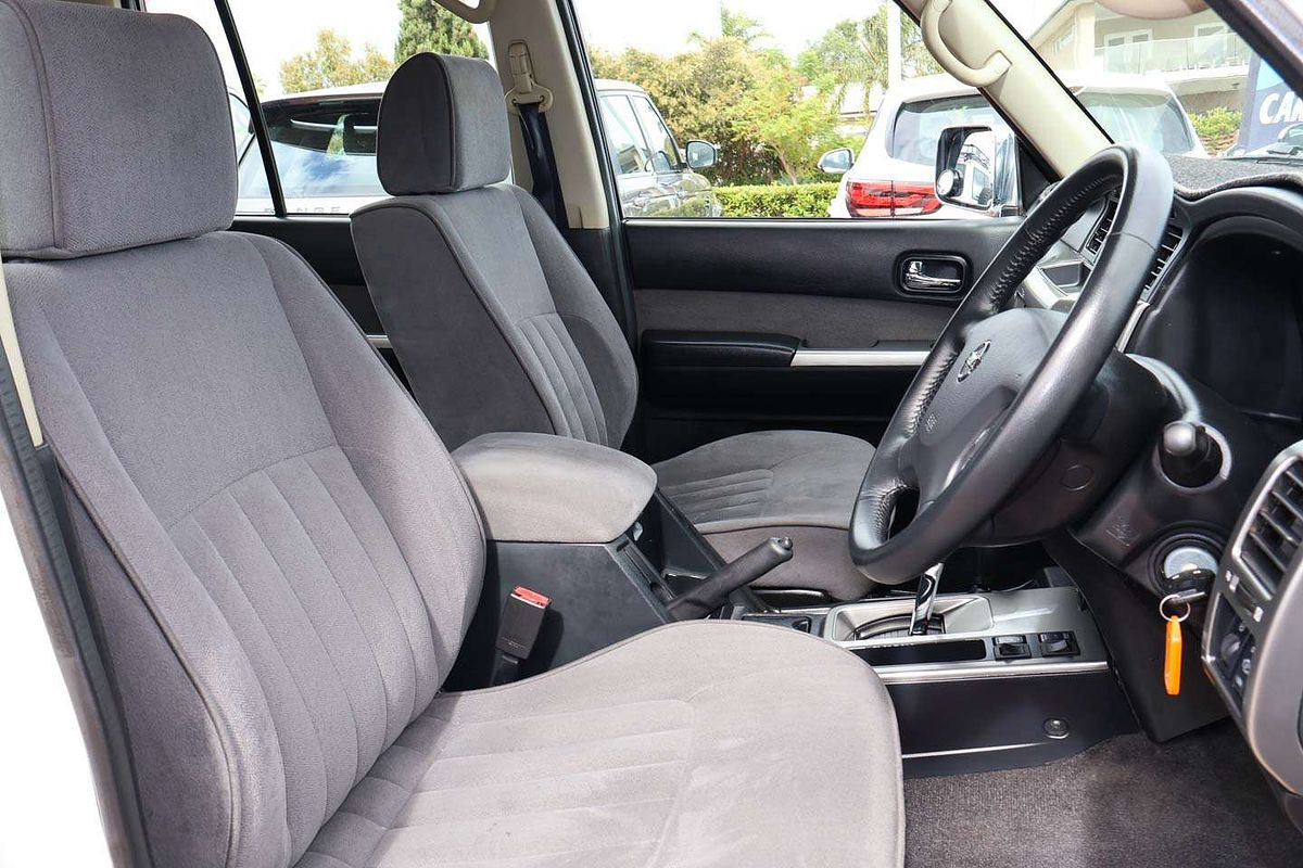 2010 Nissan Patrol ST GU 7