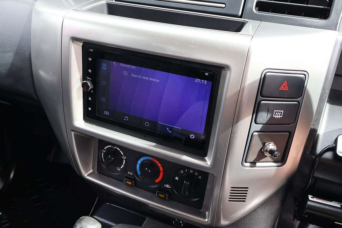 2010 Nissan Patrol ST GU 7