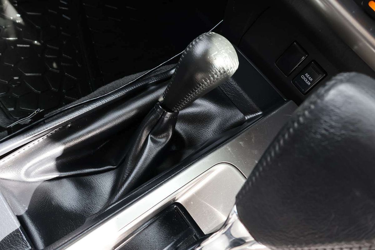 2010 Nissan Patrol ST GU 7