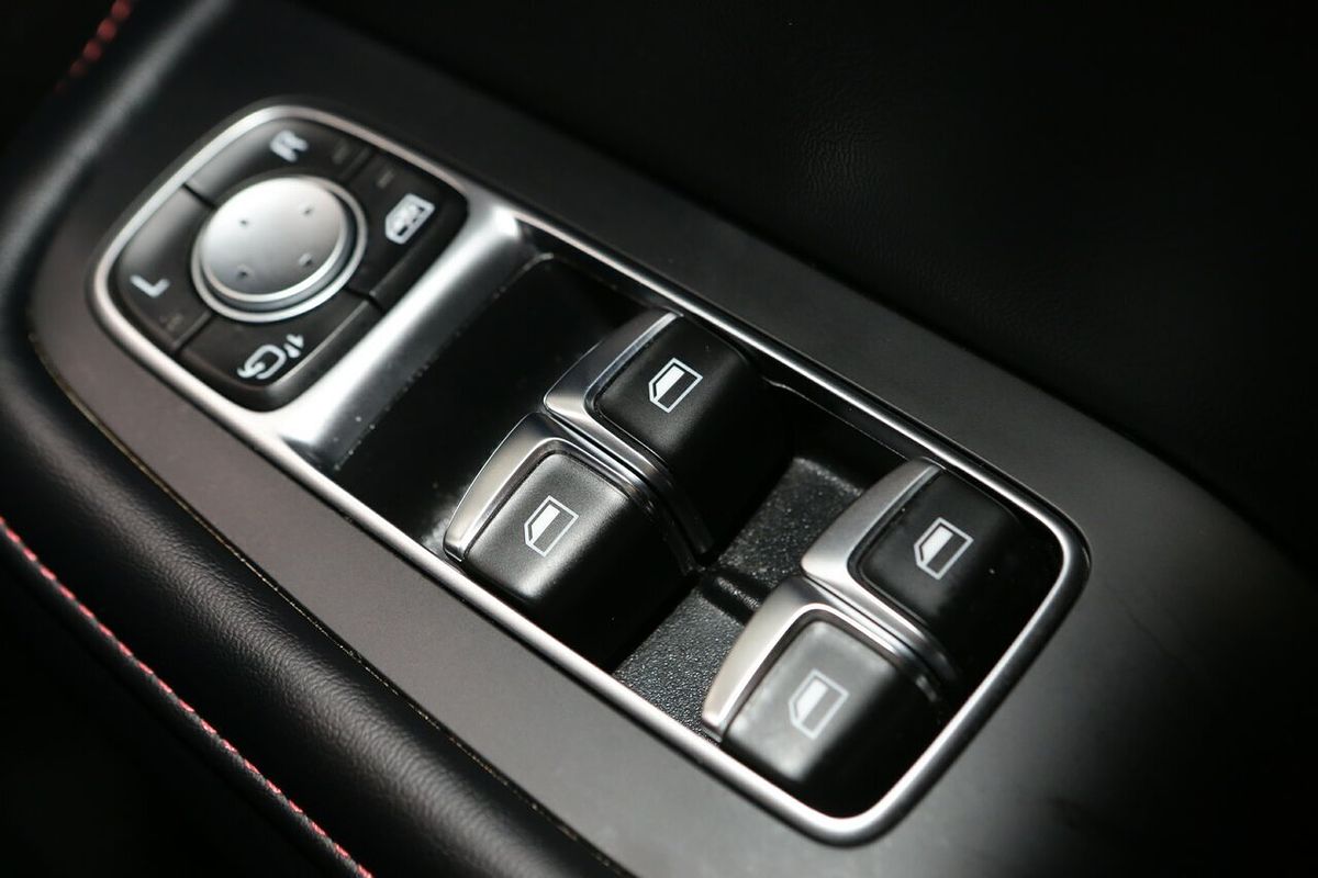 2024 MG HS Vibe SAS23