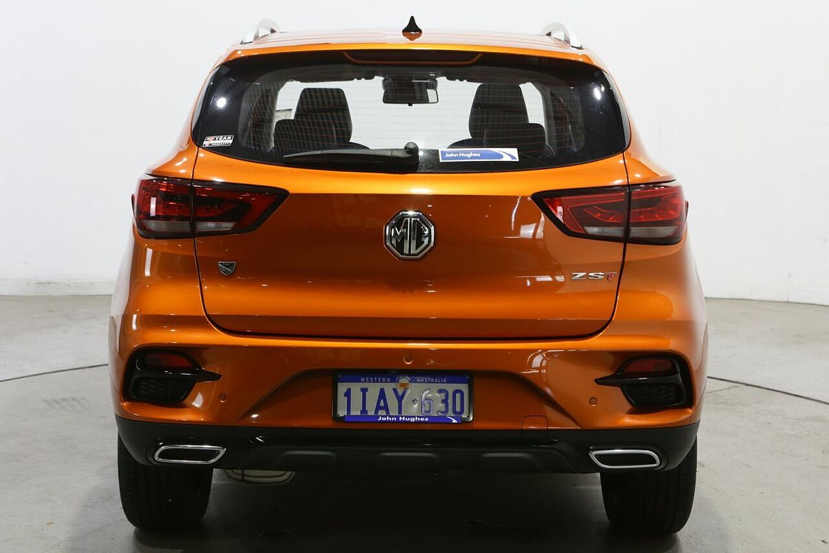 2023 MG ZST Essence