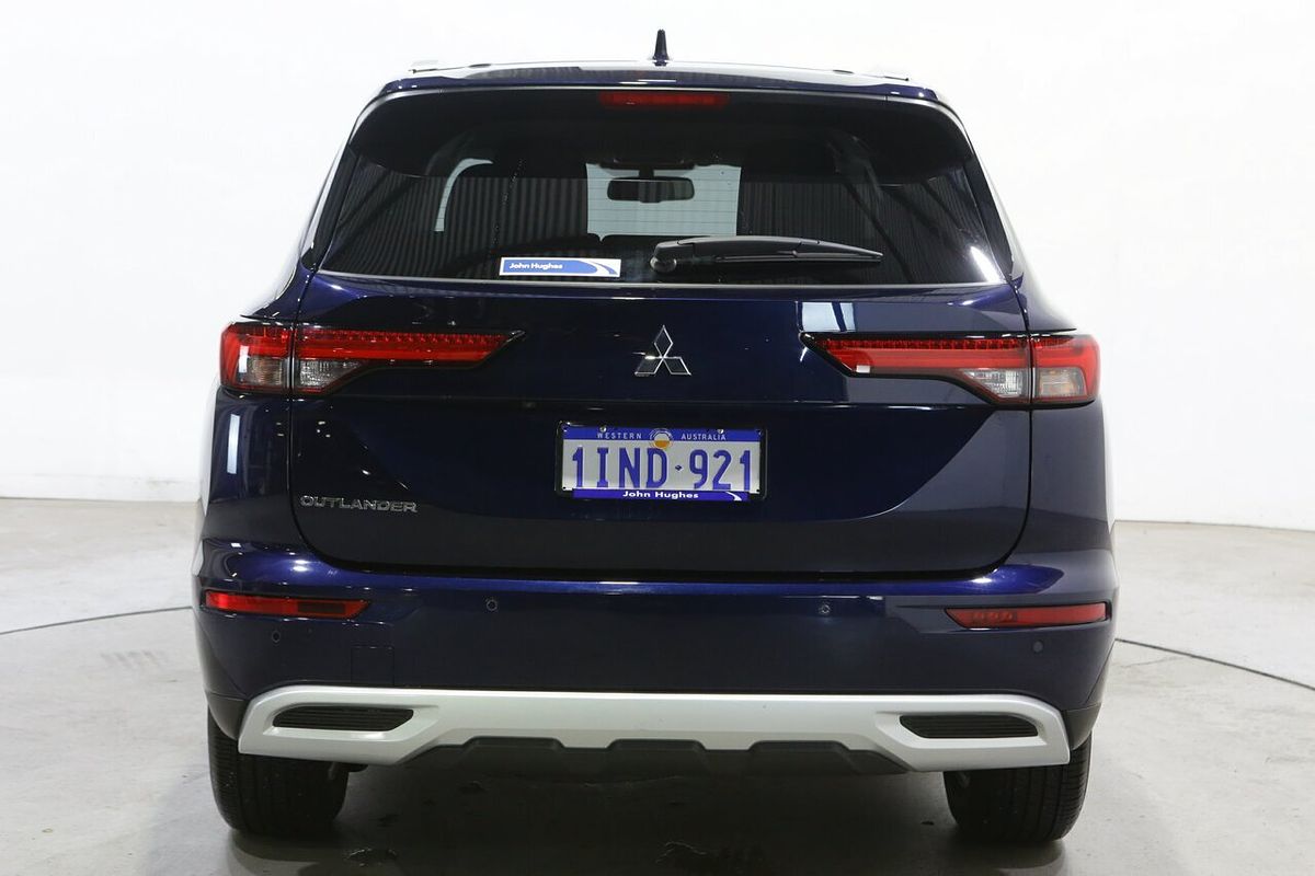 2024 Mitsubishi Outlander LS ZM