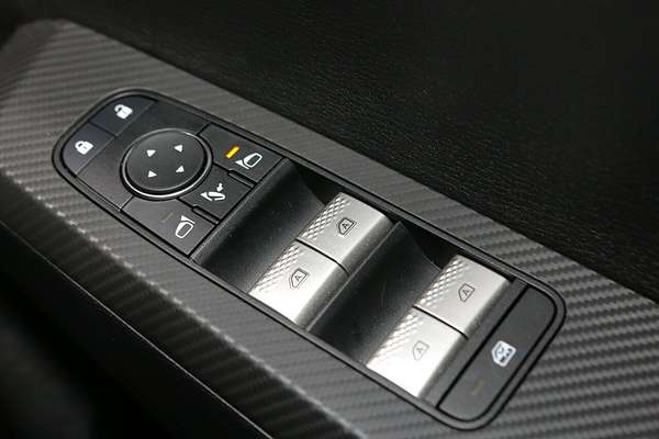 2024 Mitsubishi Outlander LS ZM