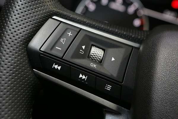 2024 Mitsubishi Outlander LS ZM