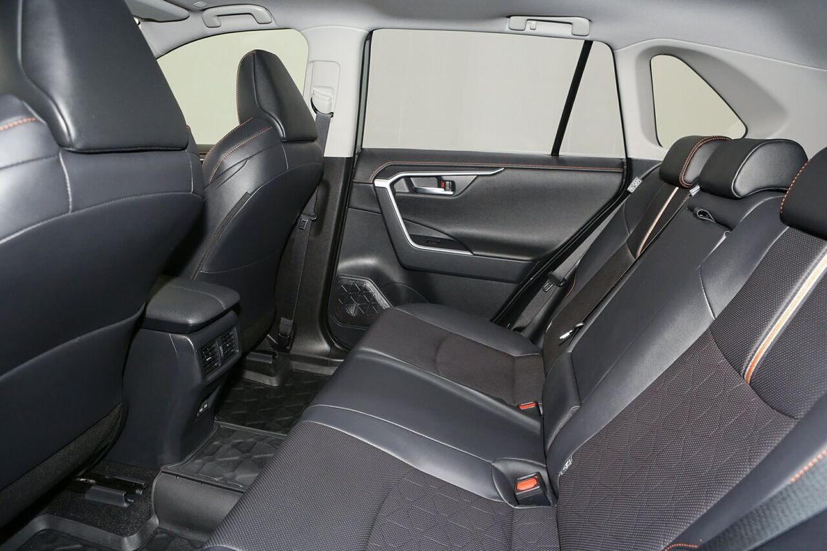 2025 Toyota RAV4 Edge AXAH54R